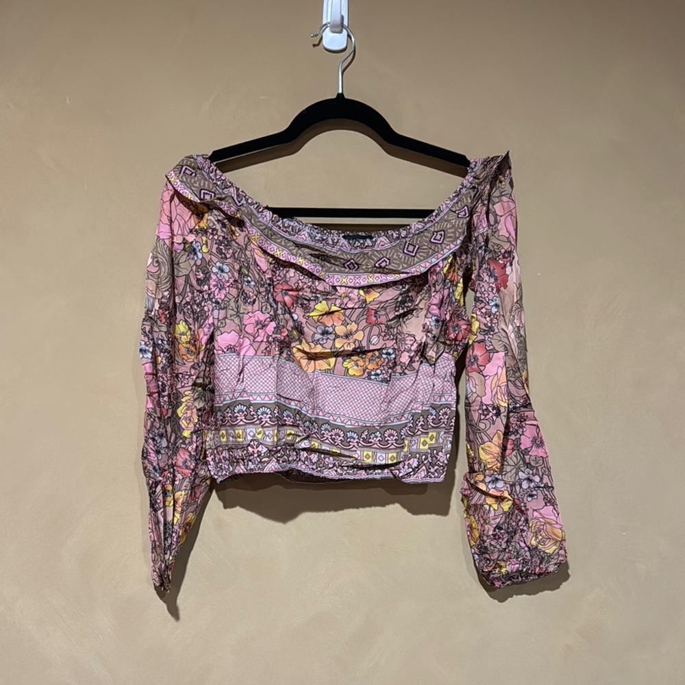 Chic Floral Off-Shoulder Blouse in Pink and Brown NWT
